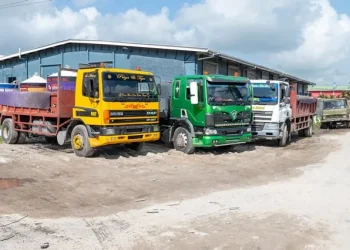 Sand trucks parked illegal at Industrial Estate