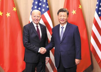 President Xi Jinping meets with US President Joe Biden in Lima, Peru, on Saturday. FENG YONGBIN/CHINA DAILY