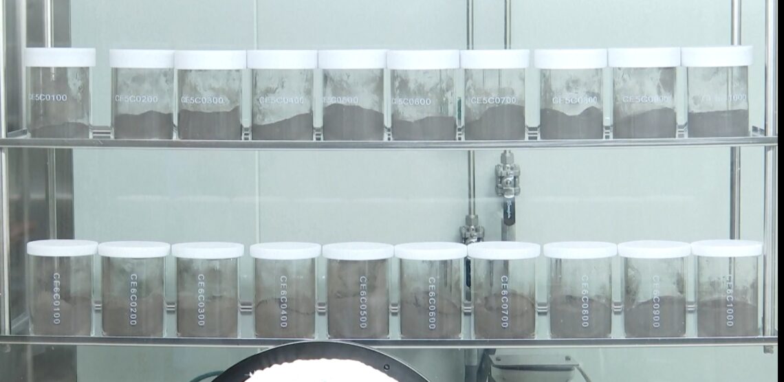 The Chang'e-6 lunar samples at the Lunar Sample Laboratory at the National Astronomical Observatories of the Chinese Academy of Sciences. /CMG