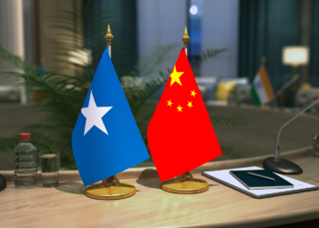 The national flags of Somalia (L) and China. /CFP