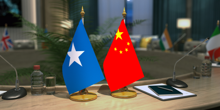 The national flags of Somalia (L) and China. /CFP