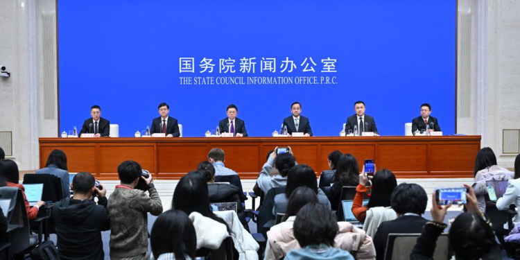 A policy briefing on expanding high-standard opening up and ensuring foreign investment stability in 2025 is held by the State Council Information Office in Beijing, capital of China, Feb. 20, 2025. (Xinhua/Li Xin)