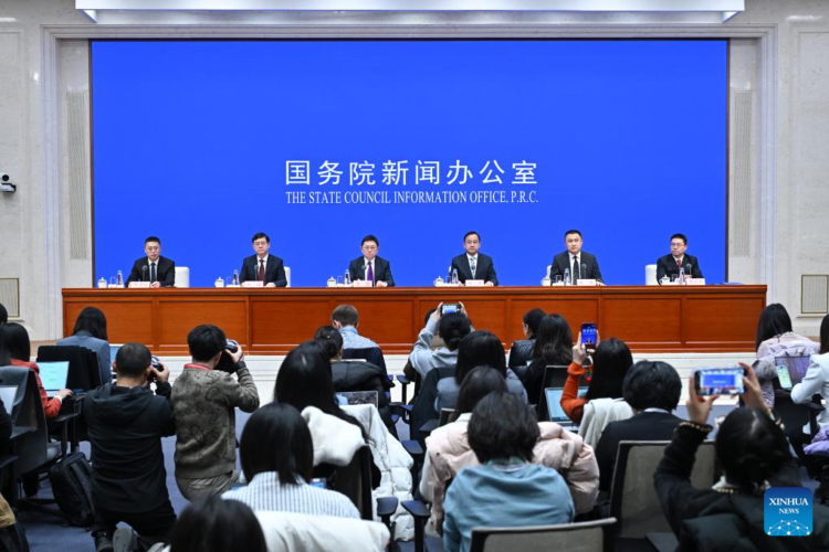 A policy briefing on expanding high-standard opening up and ensuring foreign investment stability in 2025 is held by the State Council Information Office in Beijing, capital of China, Feb. 20, 2025. (Xinhua/Li Xin)