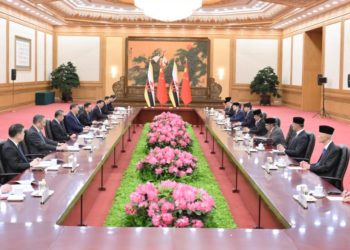 Chinese President Xi Jinping holds talks with Sultan of Brunei Haji Hassanal Bolkiah Mu'izzaddin Waddaulah, who is on a state visit to China, at the Great Hall of the People in Beijing, China, February 6, 2025. /Xinhua