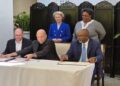 Signing ceremony of the Letter of Intent between BioMed X and the Government of Barbados. [Left to Right standing] Ursula von der Leyen, President of the European Commission, Mia Amor Mottley, Prime Minister of Barbados, [Left to Right sitting] Dr Gerhard Ries, Co-Founder and Chairman of the Supervisory Board of BioMed X, Dr Christian Tidona, Founder and Managing Director of BioMed X, and Mark Hill, CEO of Export Barbados