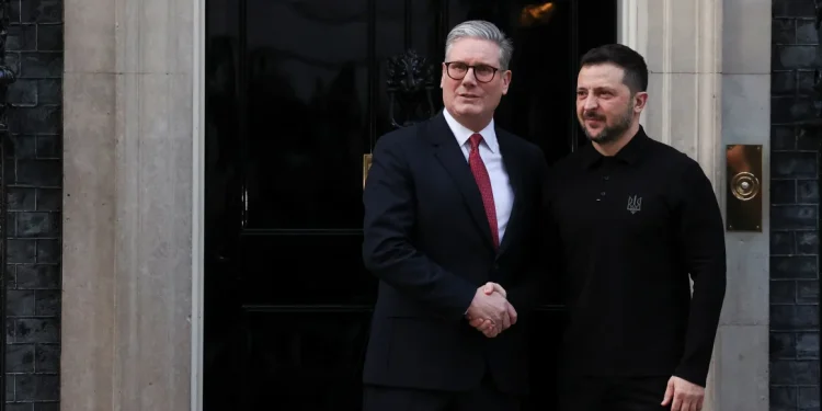 Starmer gave Zelensky a friendly welcome on Saturday. Temilade Adelaja/Reuters