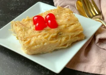 Vermicelli Cake (Metemgee photo)