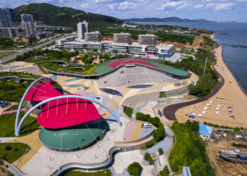 The bikini square in Xingcheng (VCG)