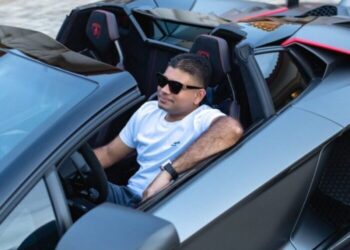 Azruddin Mohamed in the Lamborghini