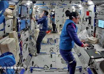 China's Shenzhou-19 crew works at the China Space Station. /China Manned Space Agency