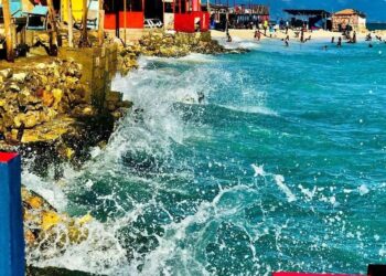 Hellshire Beach in Portmore, Jamaica (2021). Photo Credit - Kaboom Magazine