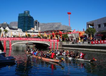 Dragon boat teams take part in a 1,500-meter race during the Dragon Boat Festival in Cape Town, South Africa, May 24, 2025. (Xinhua/Wang Lei)
