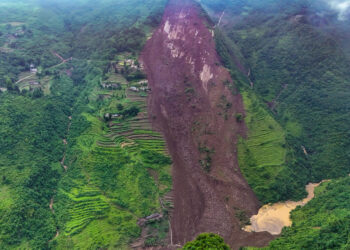 A drone photo taken on May 22, 2025 shows the site where a landslide took place in Qingyang village, Guowa township of Dafang county, Southwest China's Guizhou province. [Photo/Xinhua]