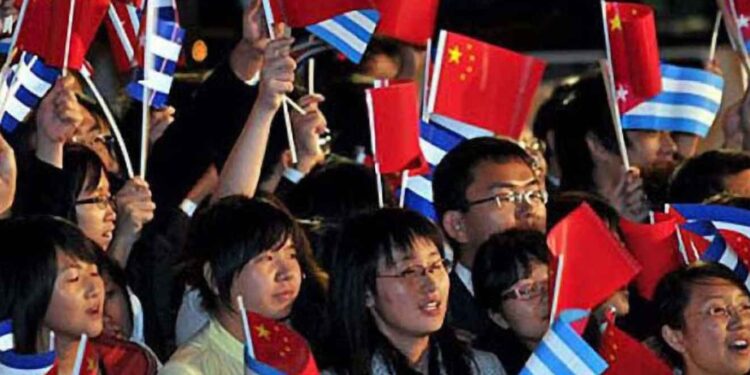 Cuban and Chinese solidarity. photo: Xin Hua