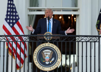U.S. President Donald Trump speaks as he attends a "Summer Soiree" held on the South Lawn of the White House in Washington, D.C., U.S., June 4, 2025. REUTERS/Leah Millis