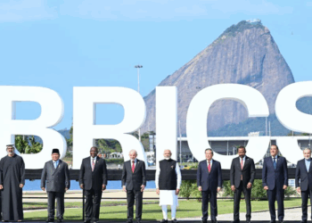 Leaders attending the plenary session on "Peace and Security and Reform of Global Governance" at the 17th BRICS Summit pose for a group photo in Rio de Janeiro, Brazil, July 6, 2025. /Xinhua