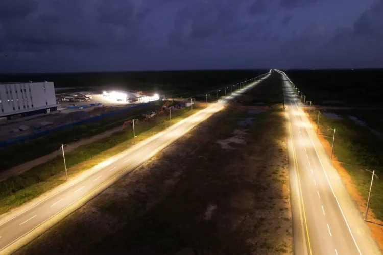 The 11.8 kilometres of asphaltic road stretches from Ogles on the East Coast of Demerara (ECD) to Haags Bosch on the East Bank of Demerara (EBD).