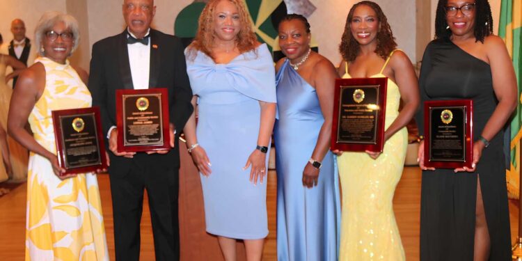 Mayor of Highland Park Elsie Foster (3rd from left) and President Jamaica Organization of New Jersey JON-J Board of Trustees Valerie Bailey, are flanked from left by awardees Jacqueline Lewis, Lynval James, Dr. Karren Dunkley, and Elaine Matthews (Photo by Derrick Scott)