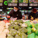 Consumers shop for goods in a supermarket in Shijiazhuang, North China’s Hebei Province. Photo: VCG