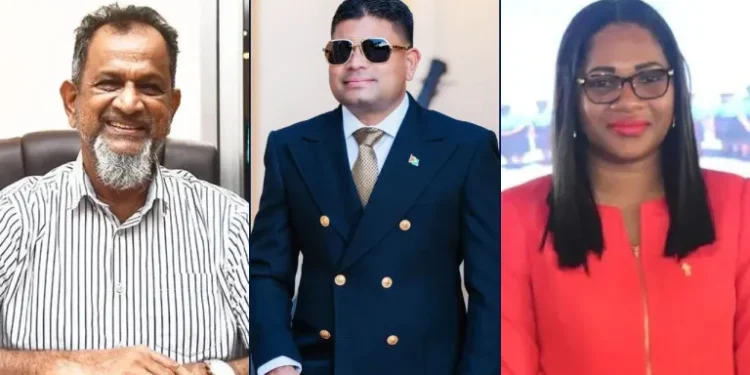 From left: Nazar Mohamed, Azruddin Mohamed and Mae Thomas (News Room photo)