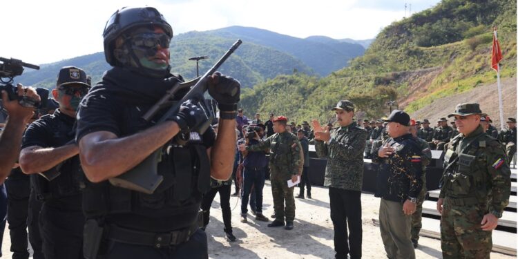 Venezuela's President Nicolas Maduro applauds during the closing ceremony of the second Revolutionary Special Operations Course (COER), held at the Command Action Group of the Bolivarian National Guard at Macarao parish, in Caracas, Venezuela, August 28, 2025. Miraflores Palace/Handout via REUTERS THIS IMAGE HAS BEEN SUPPLIED BY A THIRD PARTY