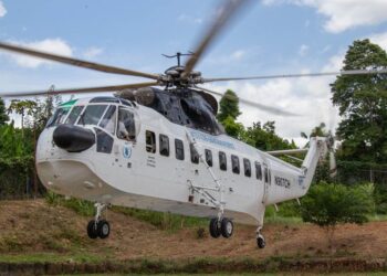 © WFP/Pedro Rodrigues UN staff move around Haiti on helicopters due to the lack of security on the ground.