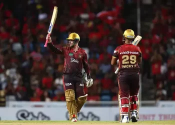 Munro and Pooran added 93 for the third wicket. © Getty