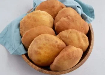 Guyanese Bakes (Floats)-Metemgee photo