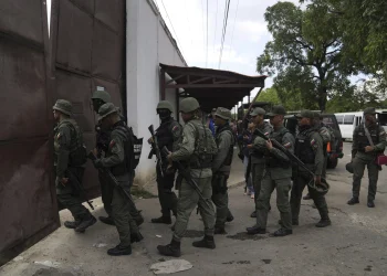 Soldiers raid the Tocoron Penitentiary Center where the Tren de Aragua gang originated, in Tocoron, Venezuela, Sept 20,2023, AP Photo/ Ariana Cubillos, File