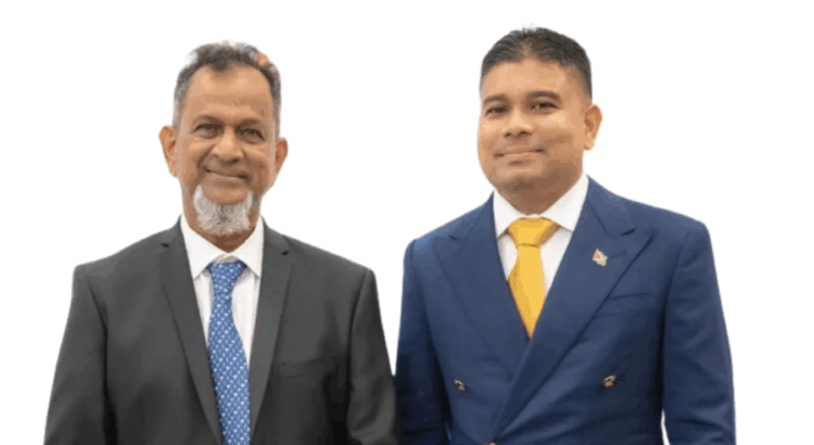 L-R Nazar "Shell" Mohamed and Azruddin Moahmed