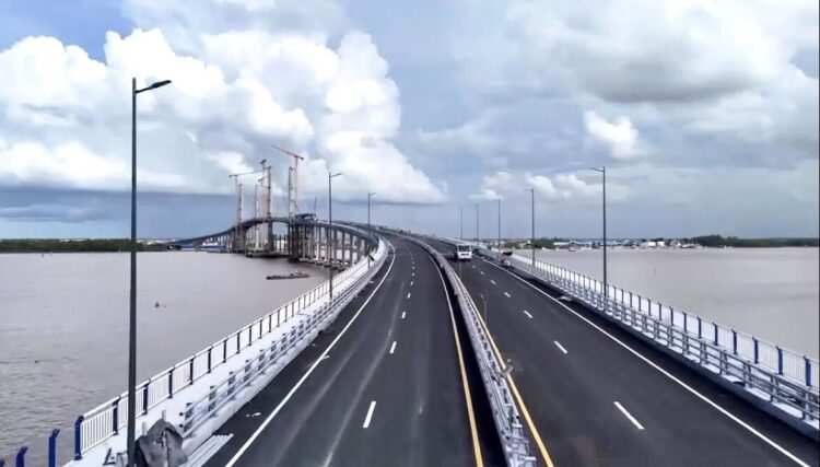 New Demerara Harbour Bridge (Facebook Ree Tee photo)