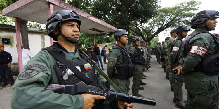 Members of the Bolivarian National Militia attend a military drill, amid rising tensions with the United States, in Naguanagua, Venezuela in October. Juan Carlos Hernandez/Rueters/File