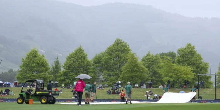 Rain in Nelson kept New Zealand 2-1 up in the series  •  Getty Images