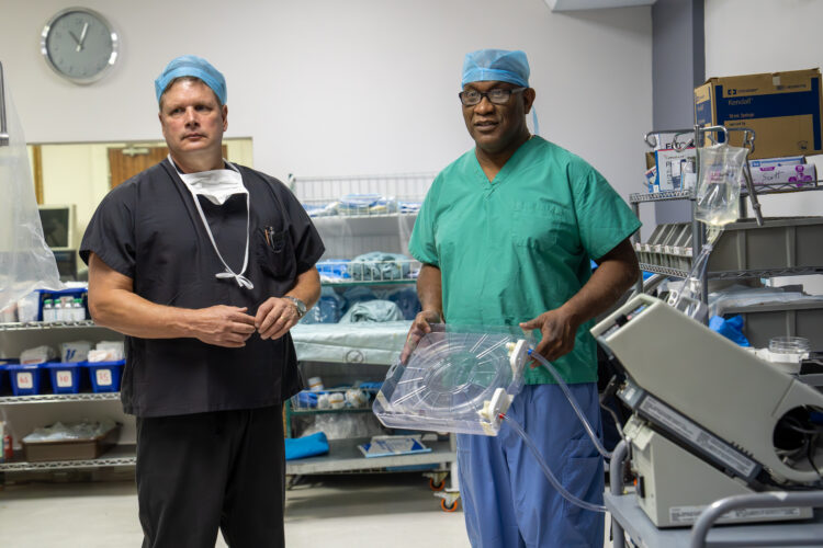 Dr. Gary Stephens and his team demonstrating the the ECMO