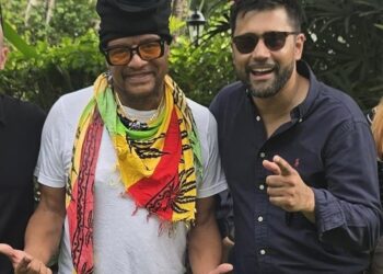 Maxi Priest and Chairman of BritCham Faizal Khan pic 1