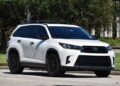 Istook photo of tinted car glasses