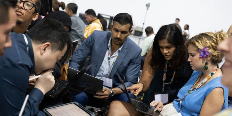 © UNFCCC/Kiara Worth Negotiations continue to take place throughout the day at COP30 in Belém, Brazil.