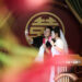 A couple poses for photos at a marriage registration office in Gusu district, Suzhou, East China's Jiangsu province, Aug 29. [Photo/Xinhua]