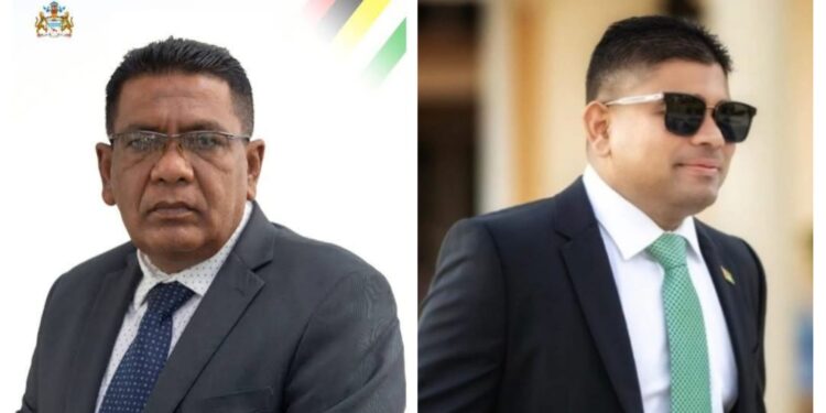 L-R Minister Mustapha and WIN Leader Azruddin Mohamed