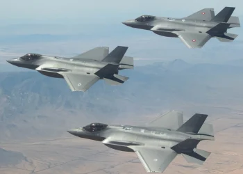 Photo: Airman 1st Class Dominic Tyler 56th Fighter Wing Public Affairs. | Wikimedia Commons https://commons.wikimedia.org/wiki/File:US_Danish_Dutch_F-35A.jpg