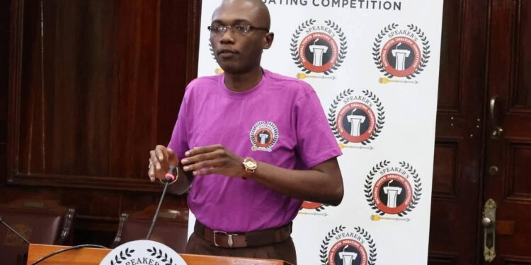Media Operative/Journalist, Antonio Dey