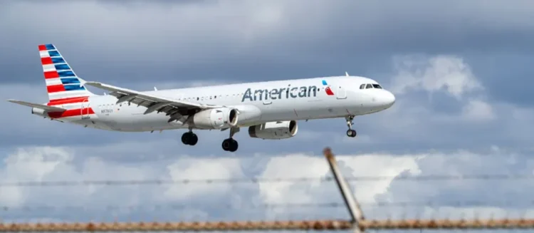 An American Airlines airplane arrives at Fort Lauderdale-Hollywood International Airport in Fort Lauderdale, Florida.
Ronen Tivony | Nurphoto | Getty Images