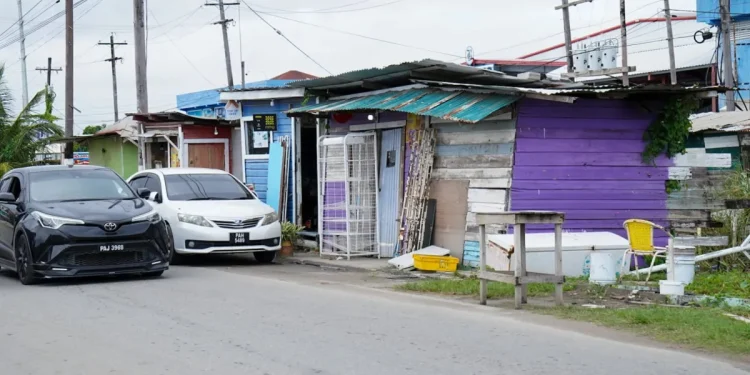 Stalls sitting on the shoulder of the road are to be removed