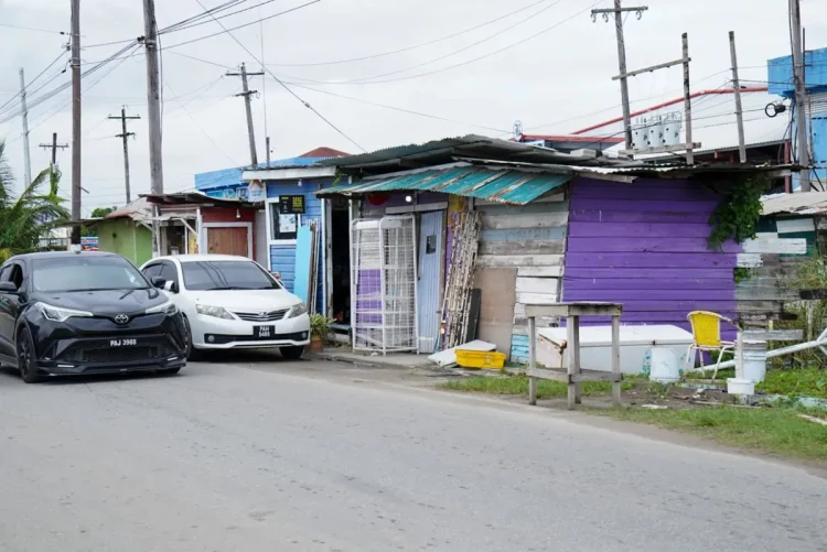 Stalls sitting on the shoulder of the road are to be removed
