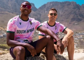Kagiso Rabada and George Linde flaunt South Africa's Pink Day jersey • Cricket South Africa