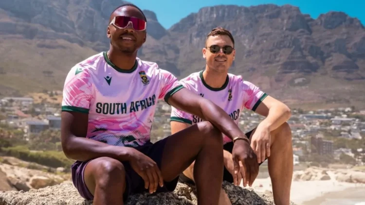Kagiso Rabada and George Linde flaunt South Africa's Pink Day jersey • Cricket South Africa