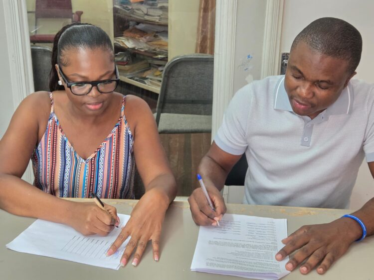 L-R FGM Councillor Shondell Jerrick and WIN Councillor Mark Goring signing the resolution today (Jan 22, 2026)