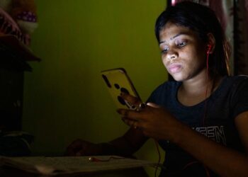 © UNICEF/Prashanth Vishwanathan At least 300 incidents of state-sponsored internet shutdowns have been reported in more than 54 countries over the last two years, according to the UN Educational, Scientific and Cultural Organization (UNESCO).