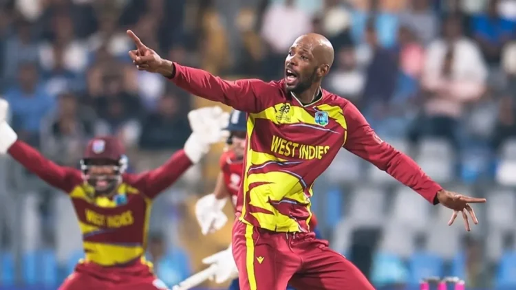 Roston Chase picked up two wicket to rip through England's middle-order•Getty Images