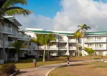 Tryp Cayo Coco is one of the resorts being closed due to a growing fuel shortage in Cuba. Photo by Getty Images